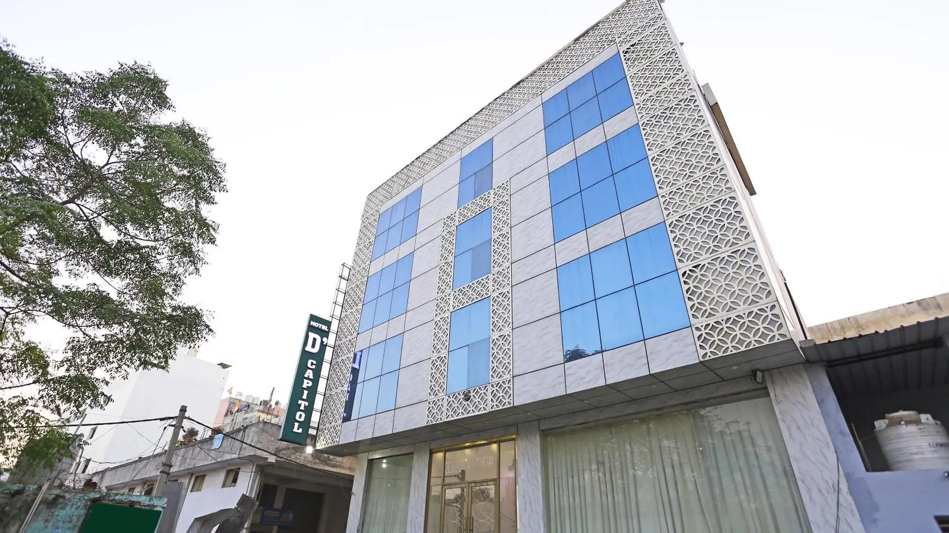 ****  Hotel D'Capitol - Delhi Airport Nuova Delhi India